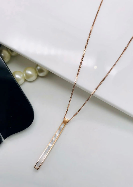 Mop bar necklace
