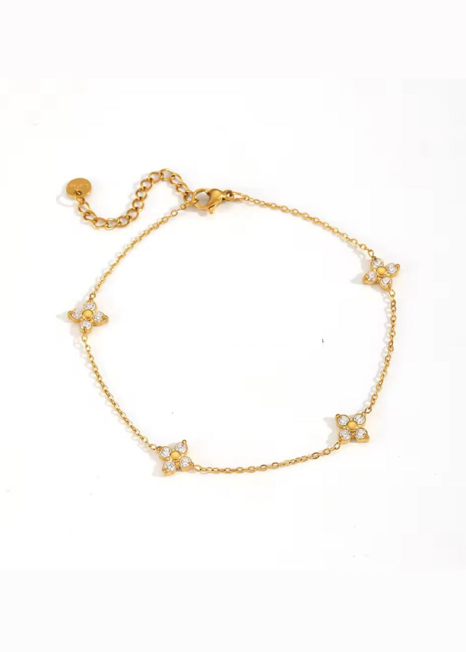 Belle clover bracelet