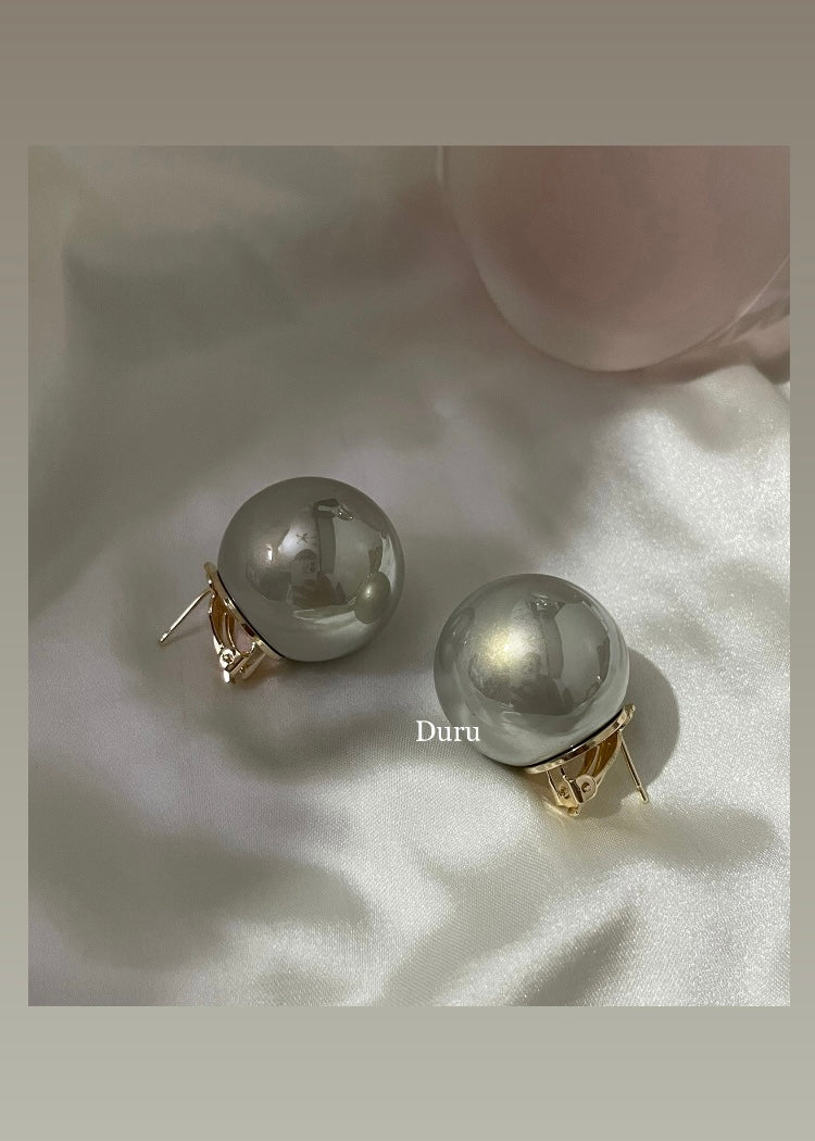 Diva pearl earrings