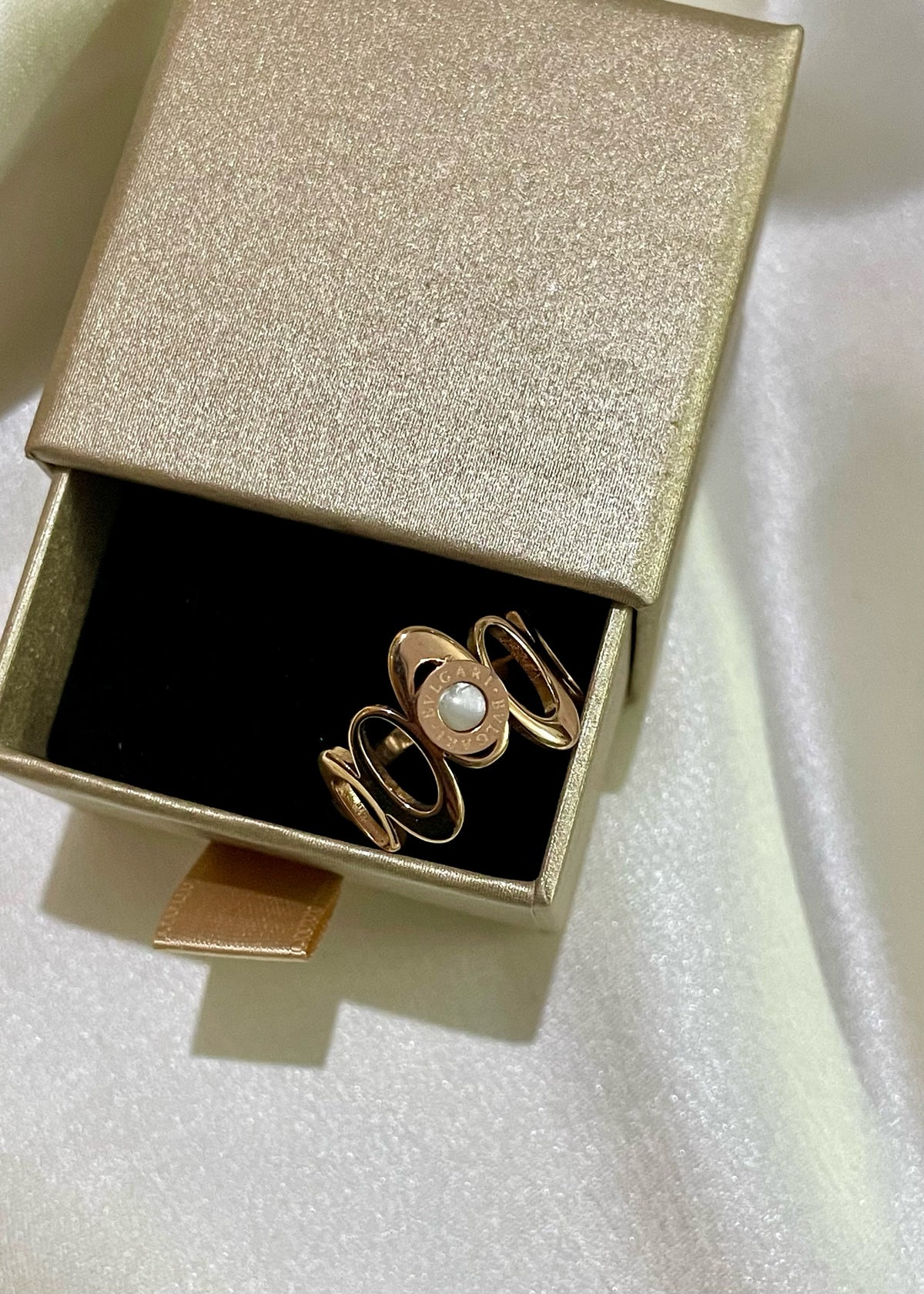 Eliza ring