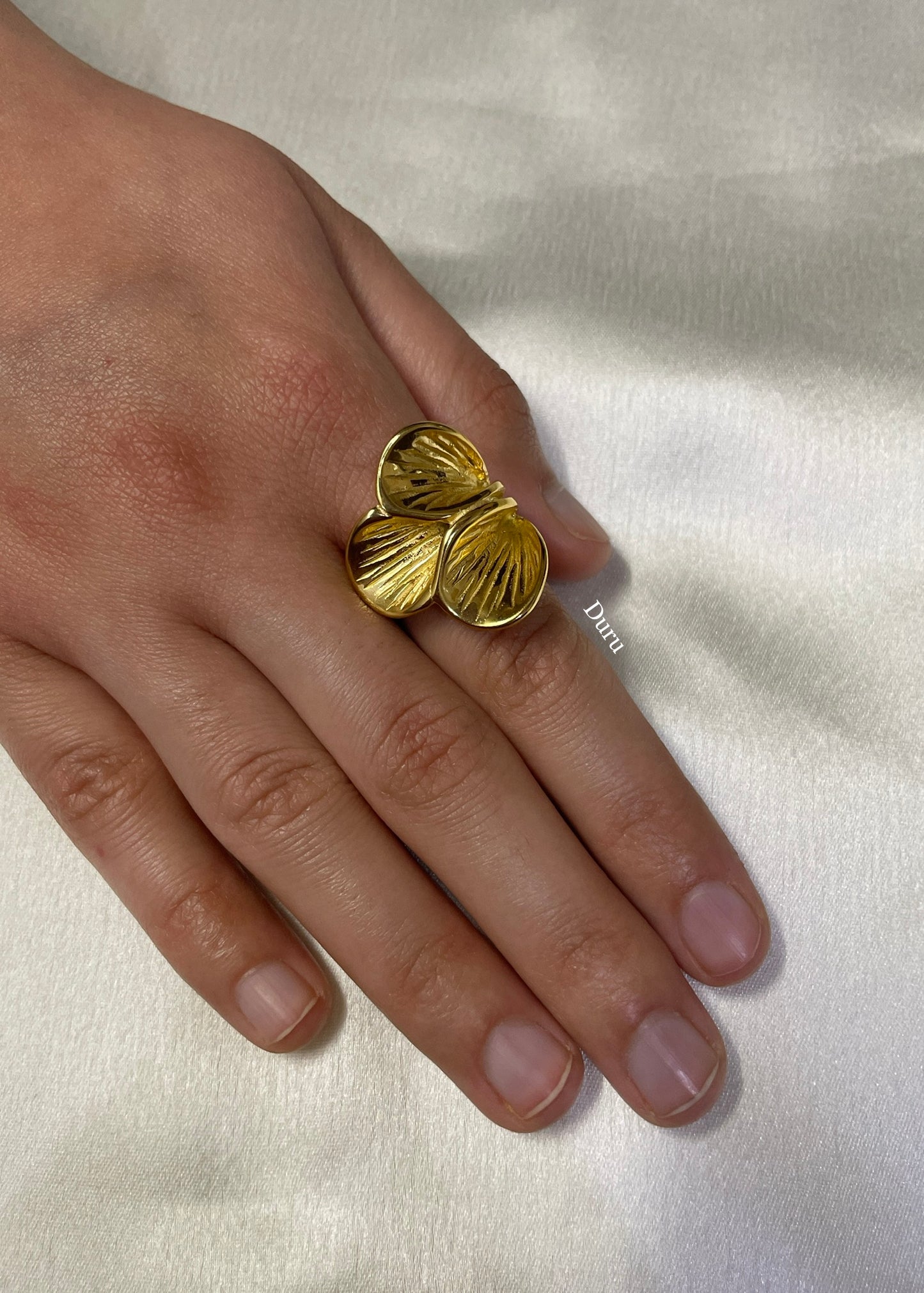 Chunky floral ring