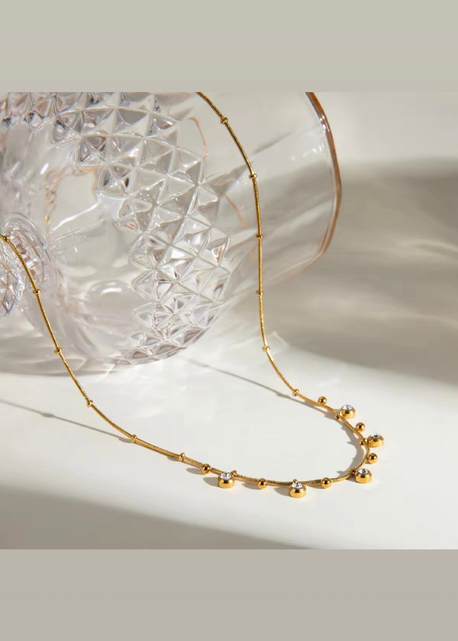 Twinkle line necklace
