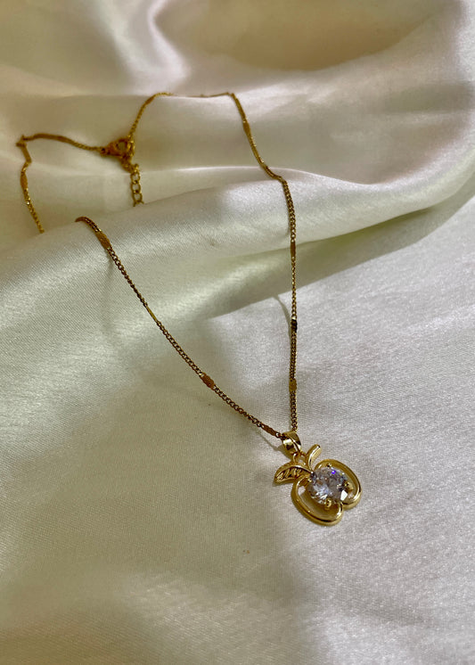 Solitaire apple necklace