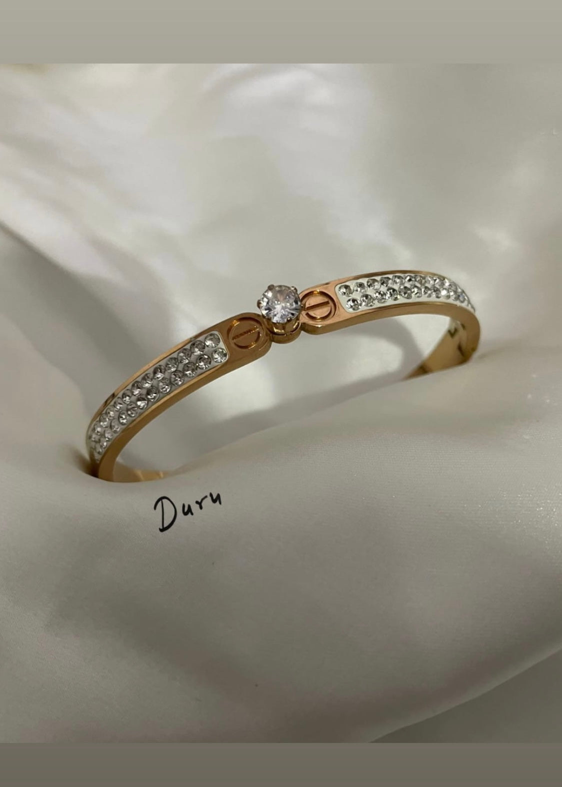 Solitaire bracelet