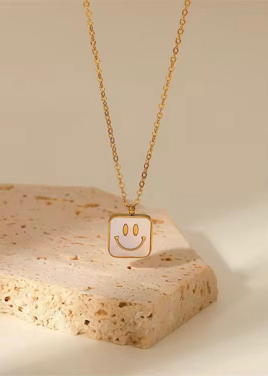 Smily necklace
