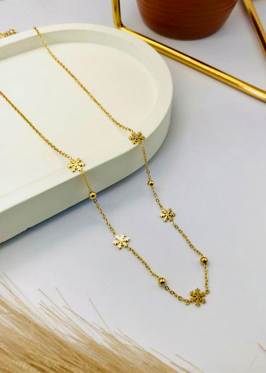 Snowflakes necklace