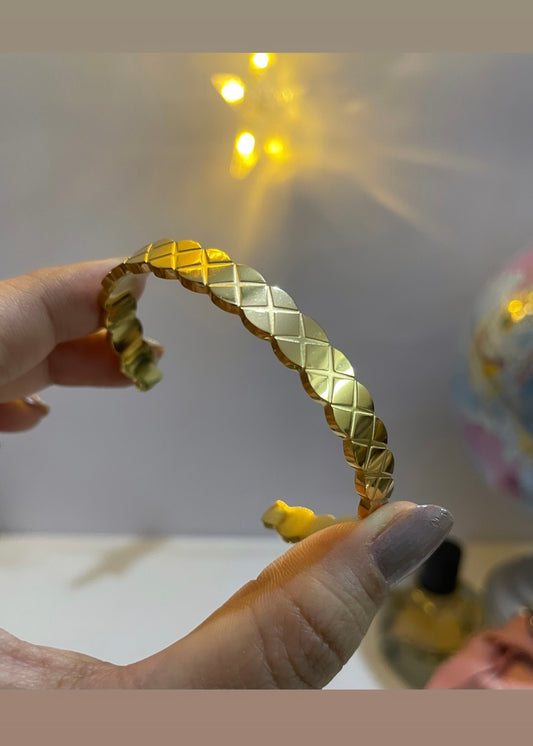 Levi cuff bracelet