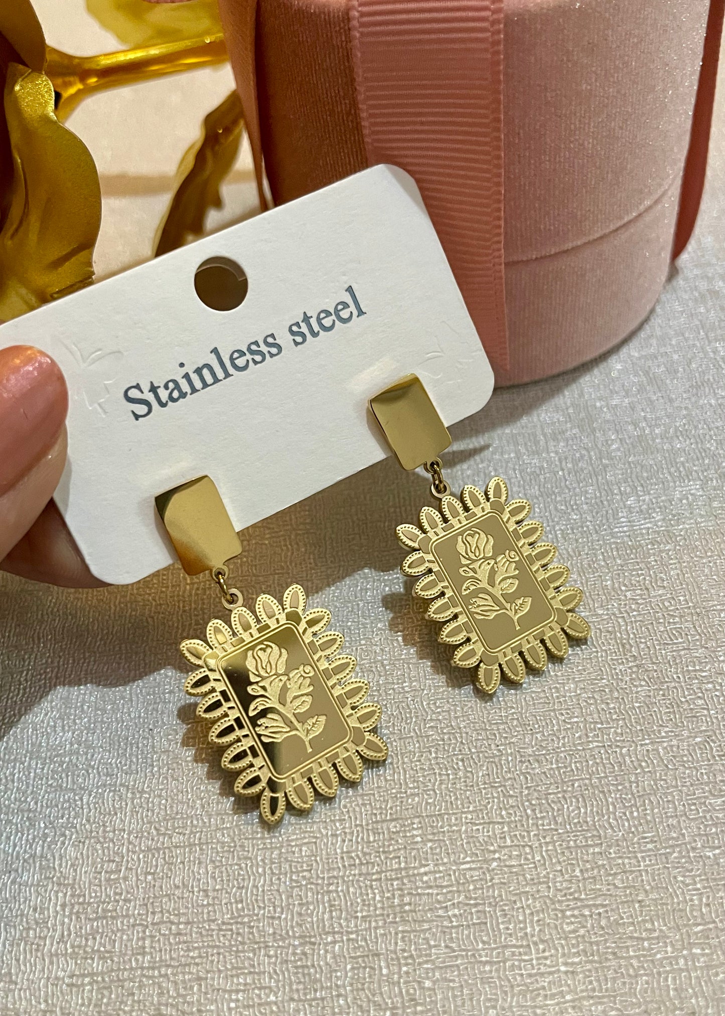 Vintage floral earrings
