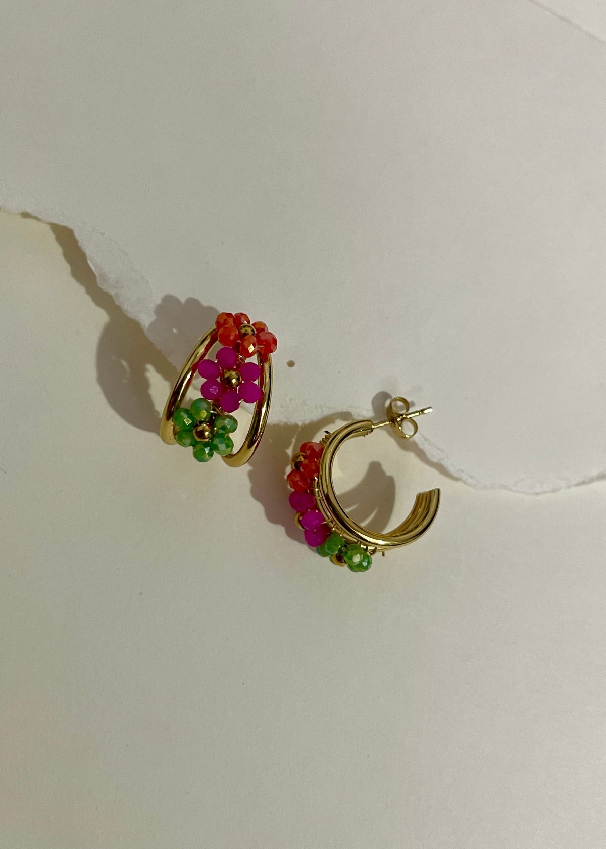 Adora hoops