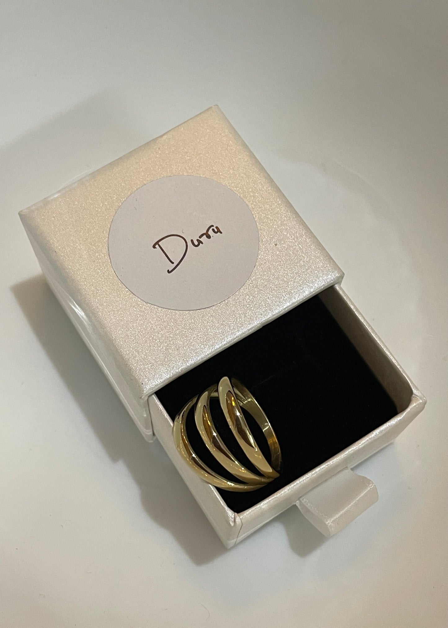 Stella ring