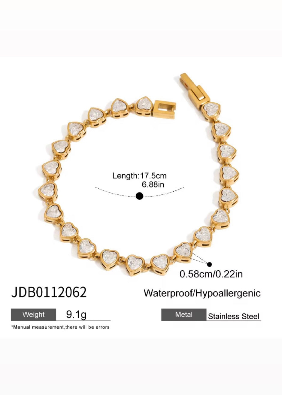 Dazzling hearts bracelet