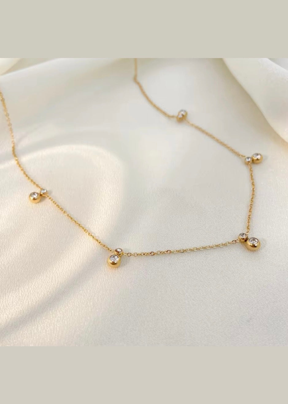 Angelina solitaire necklace