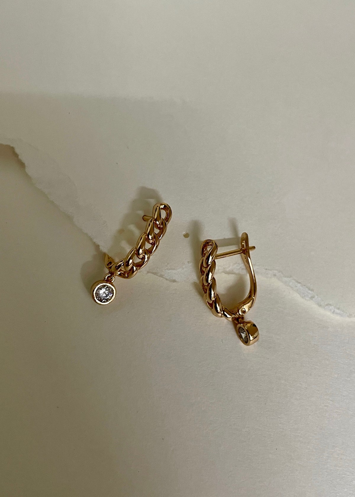Simar hoops