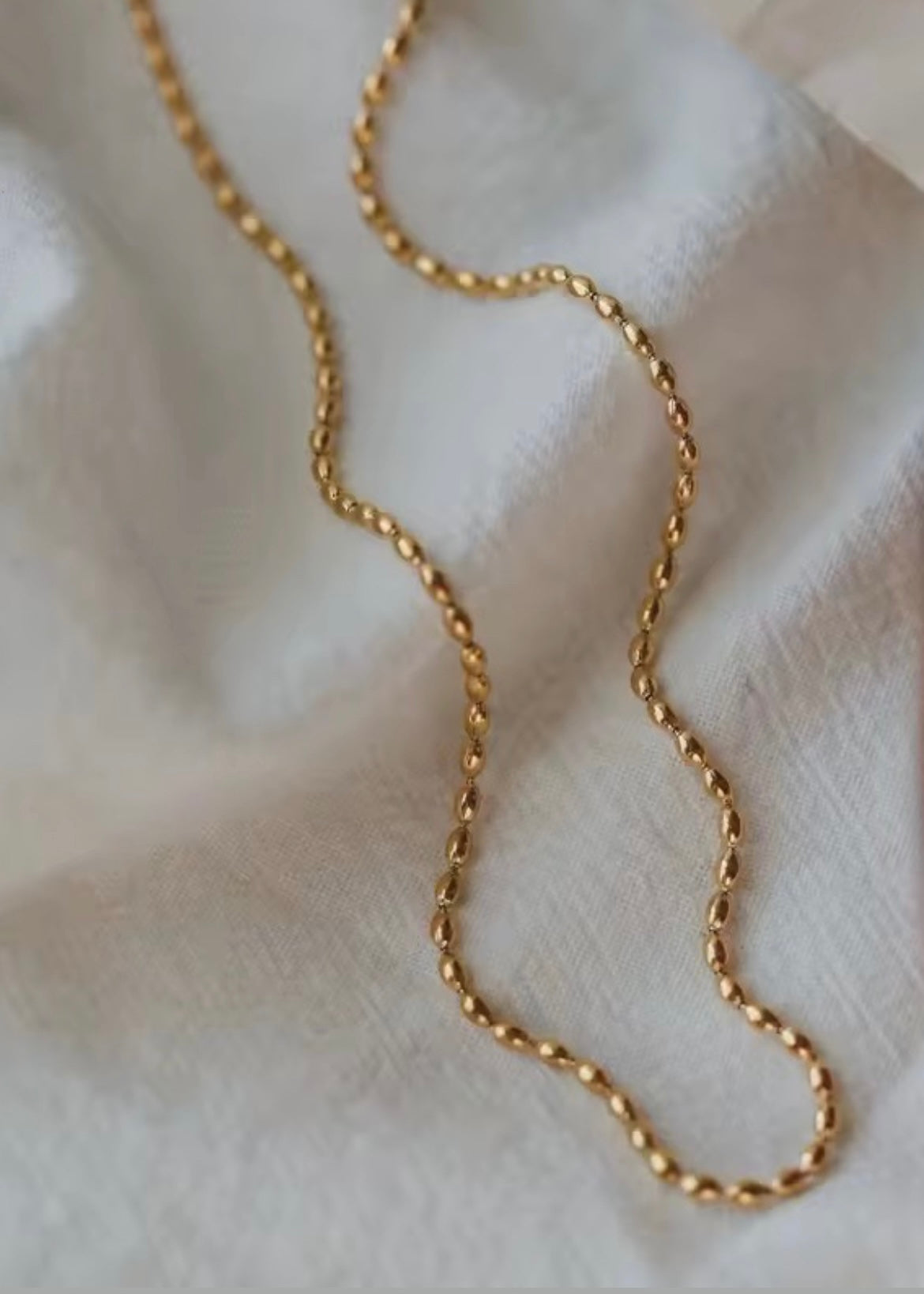 Minimal glow necklace