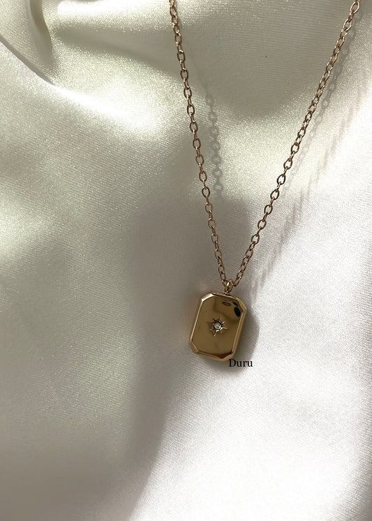 Octavia pendant necklace