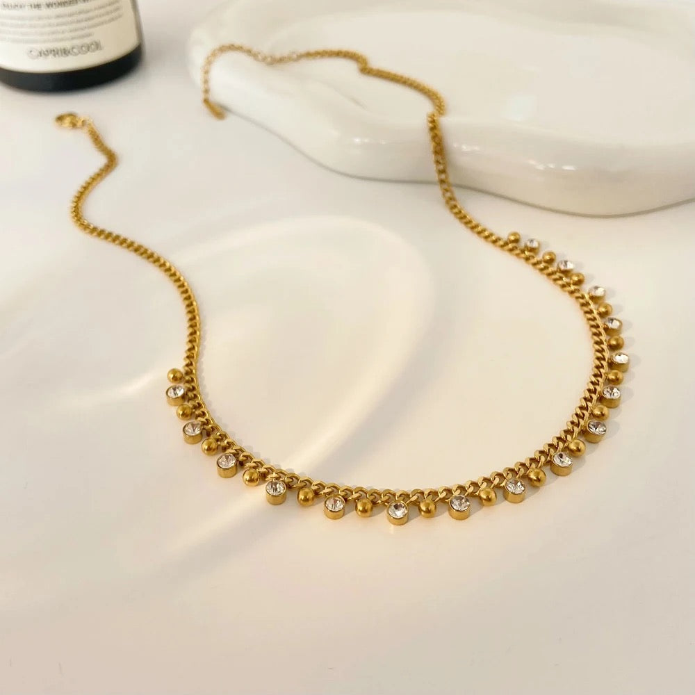 Scarlet necklace
