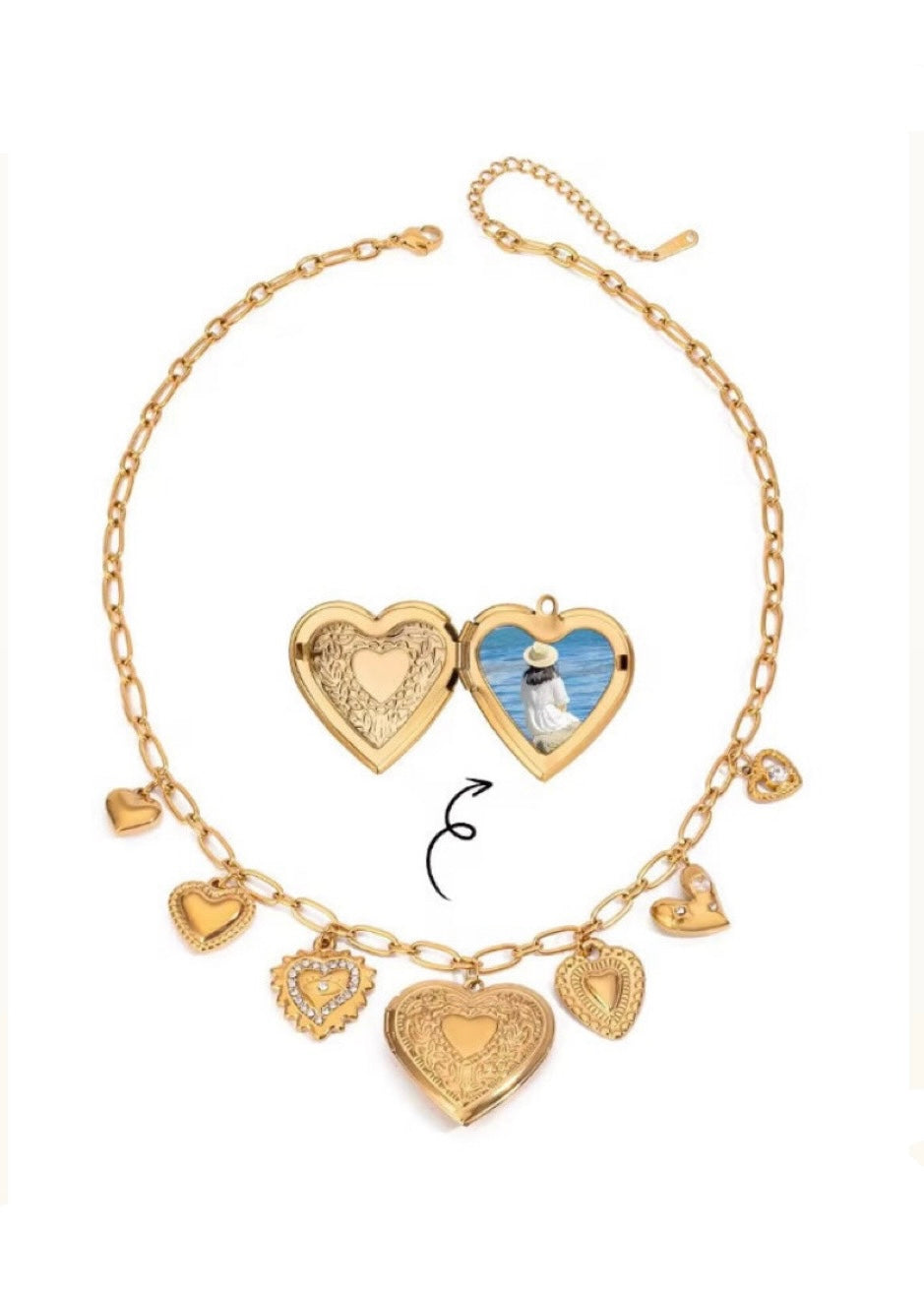 Luxe heart charms necklace