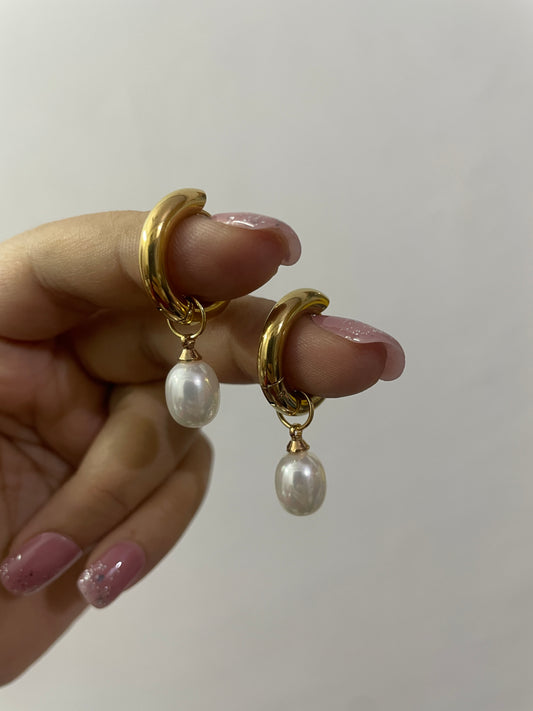 Detachable pearl hoops