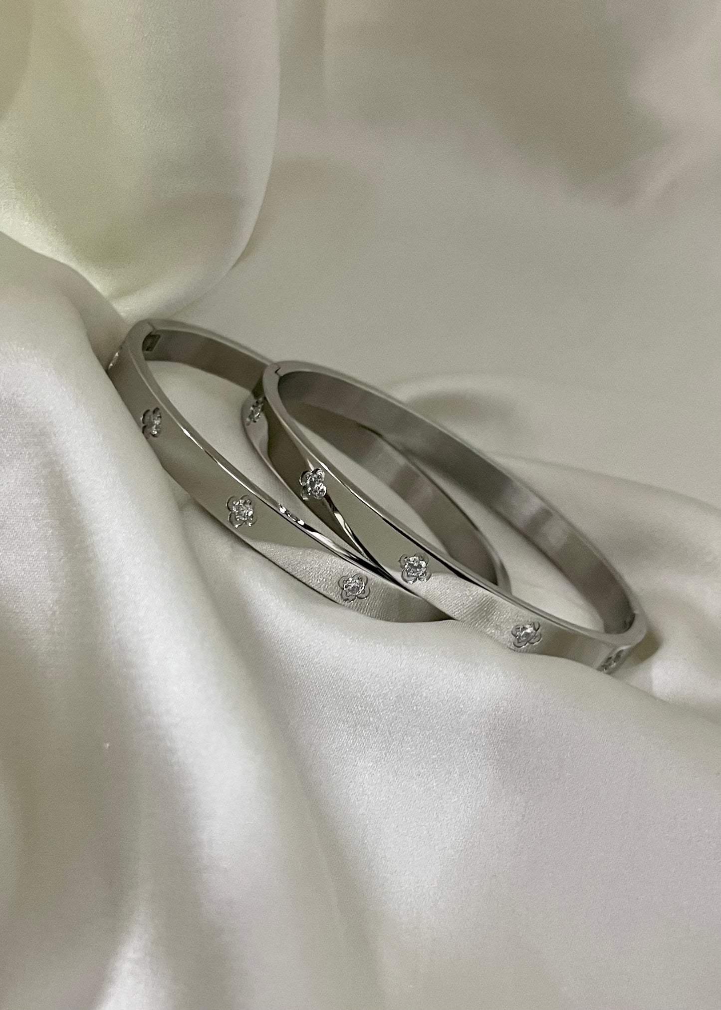 Clovia bracelet(Silver)