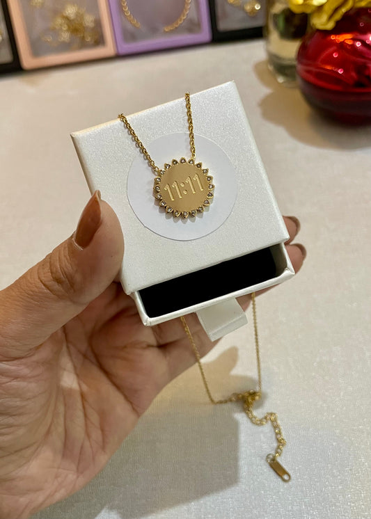 11:11 Sunflower necklace
