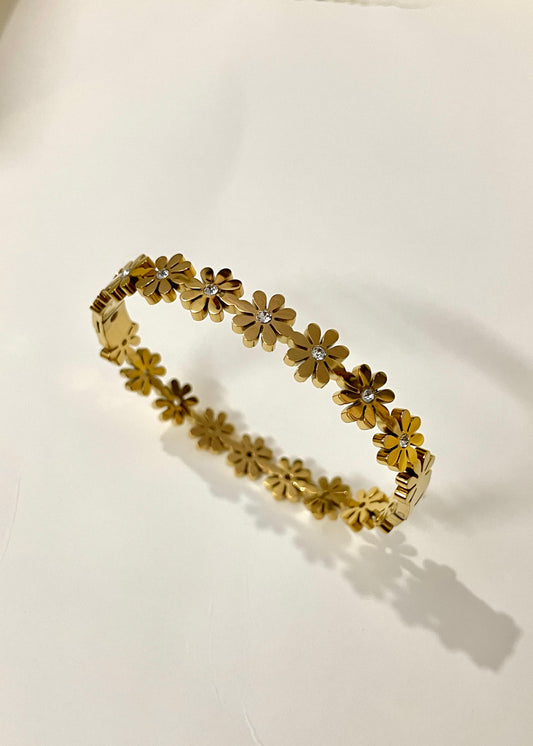 Daisy bracelet