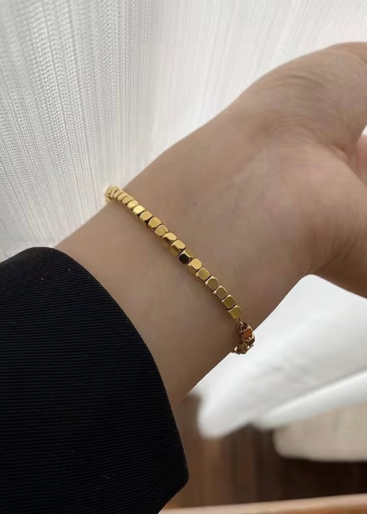 Gold beam bracelet