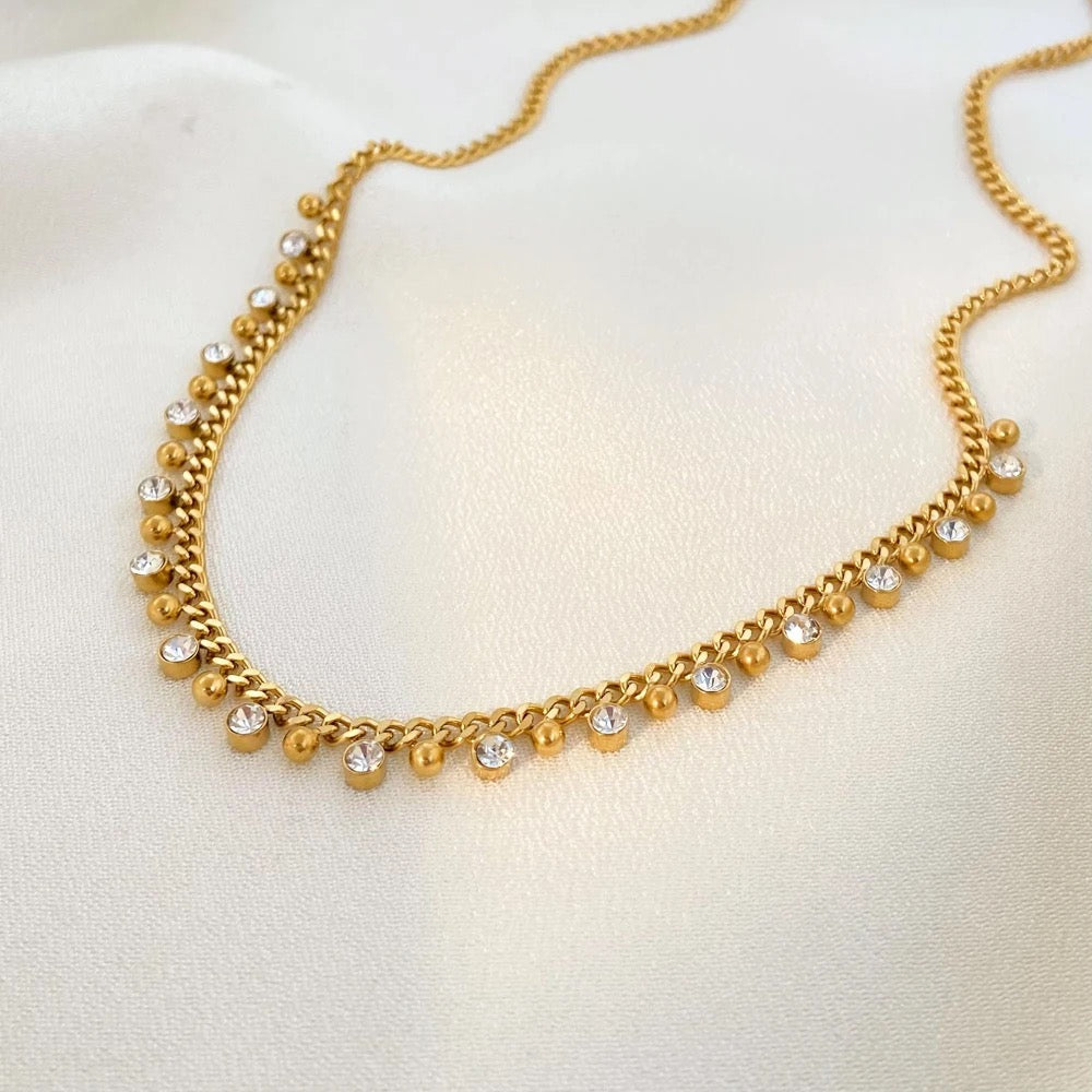 Scarlet necklace