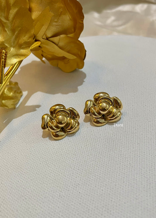 Rose earrings