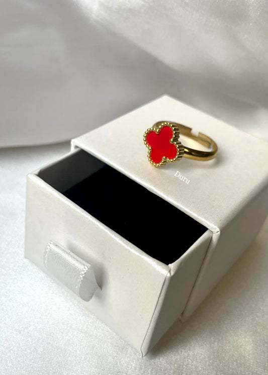 Red clover ring