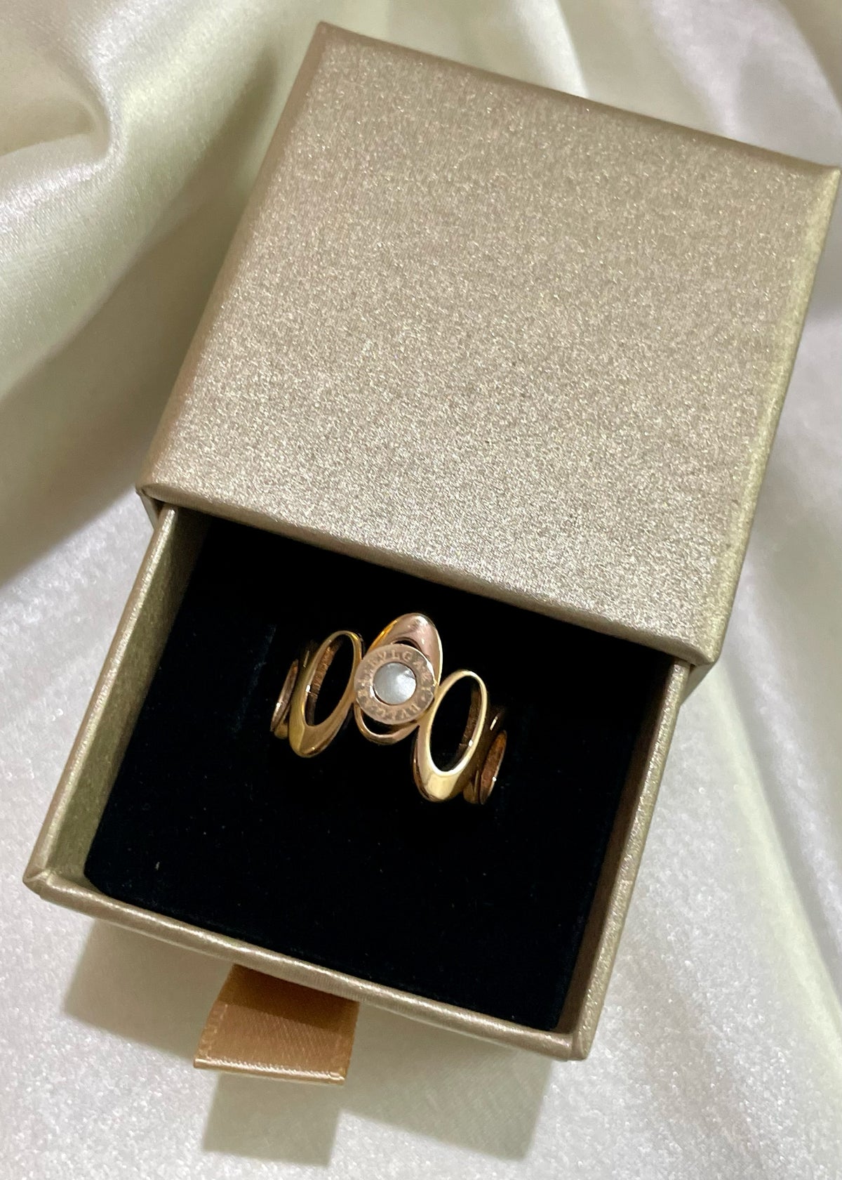 Eliza ring