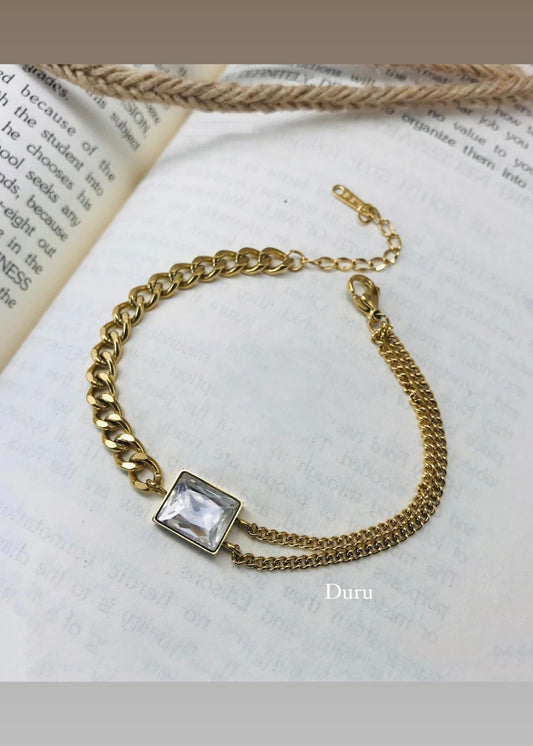 True solitaire bracelet
