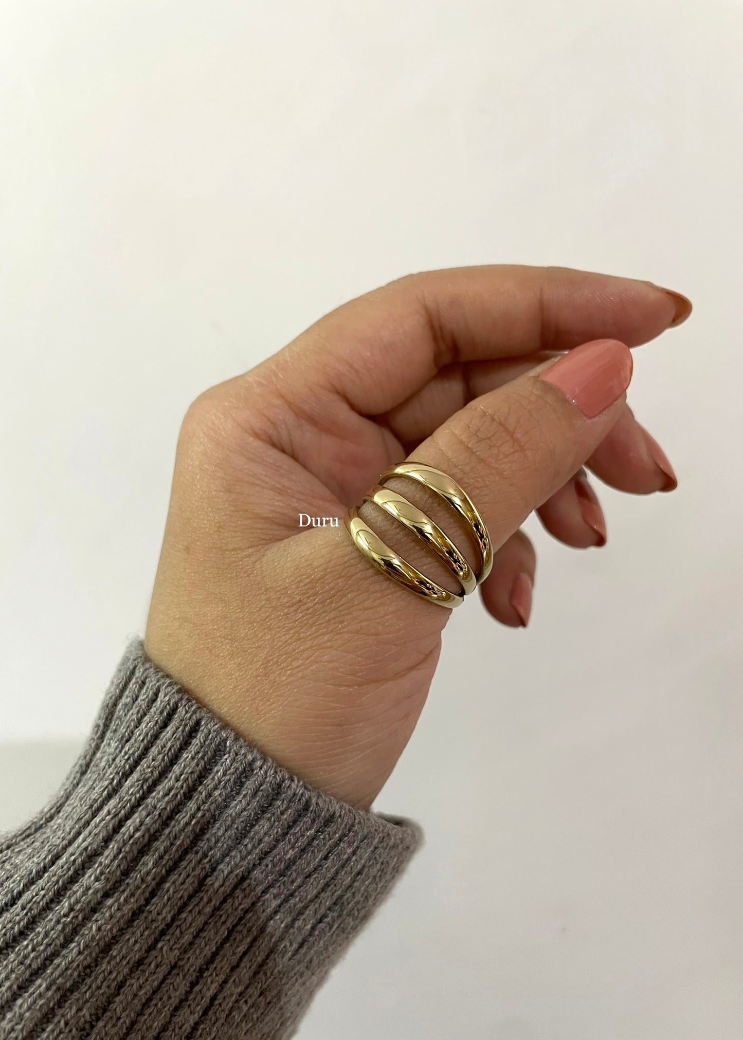 Stella ring