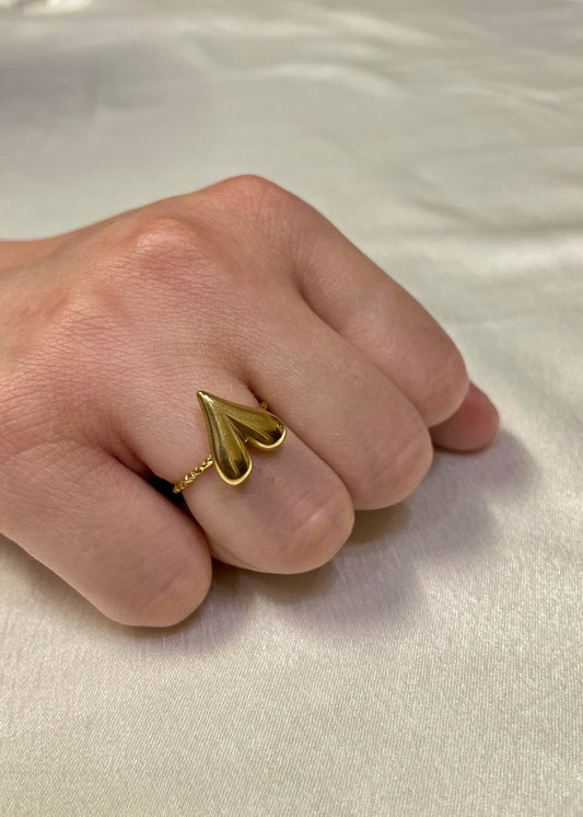 Heart ring