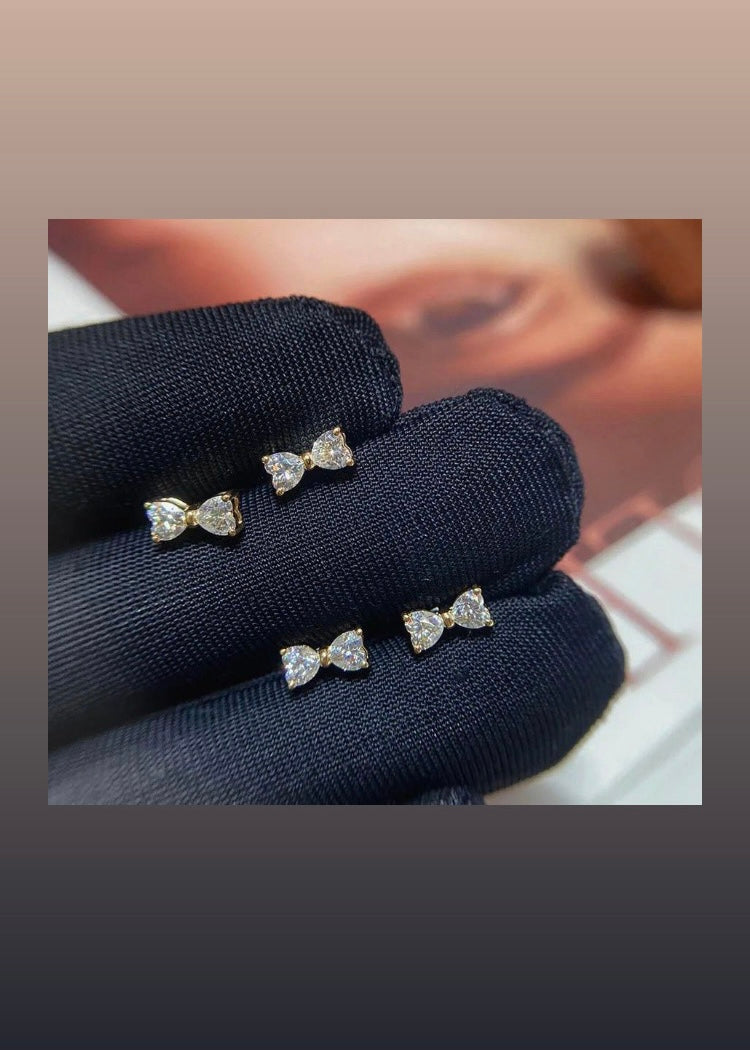 Solitaire bow earrings