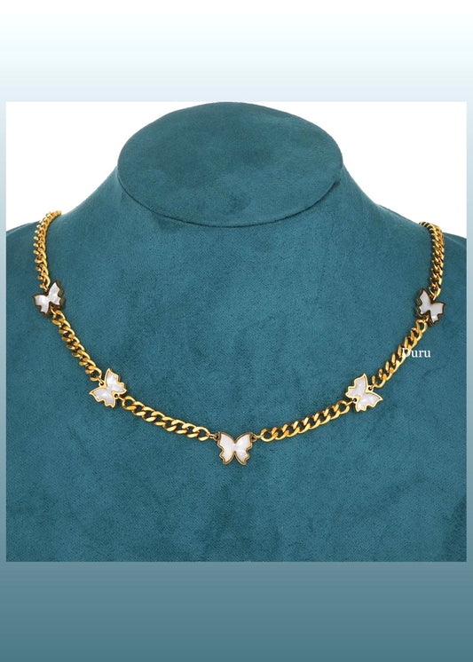 Butterfly kiss necklace