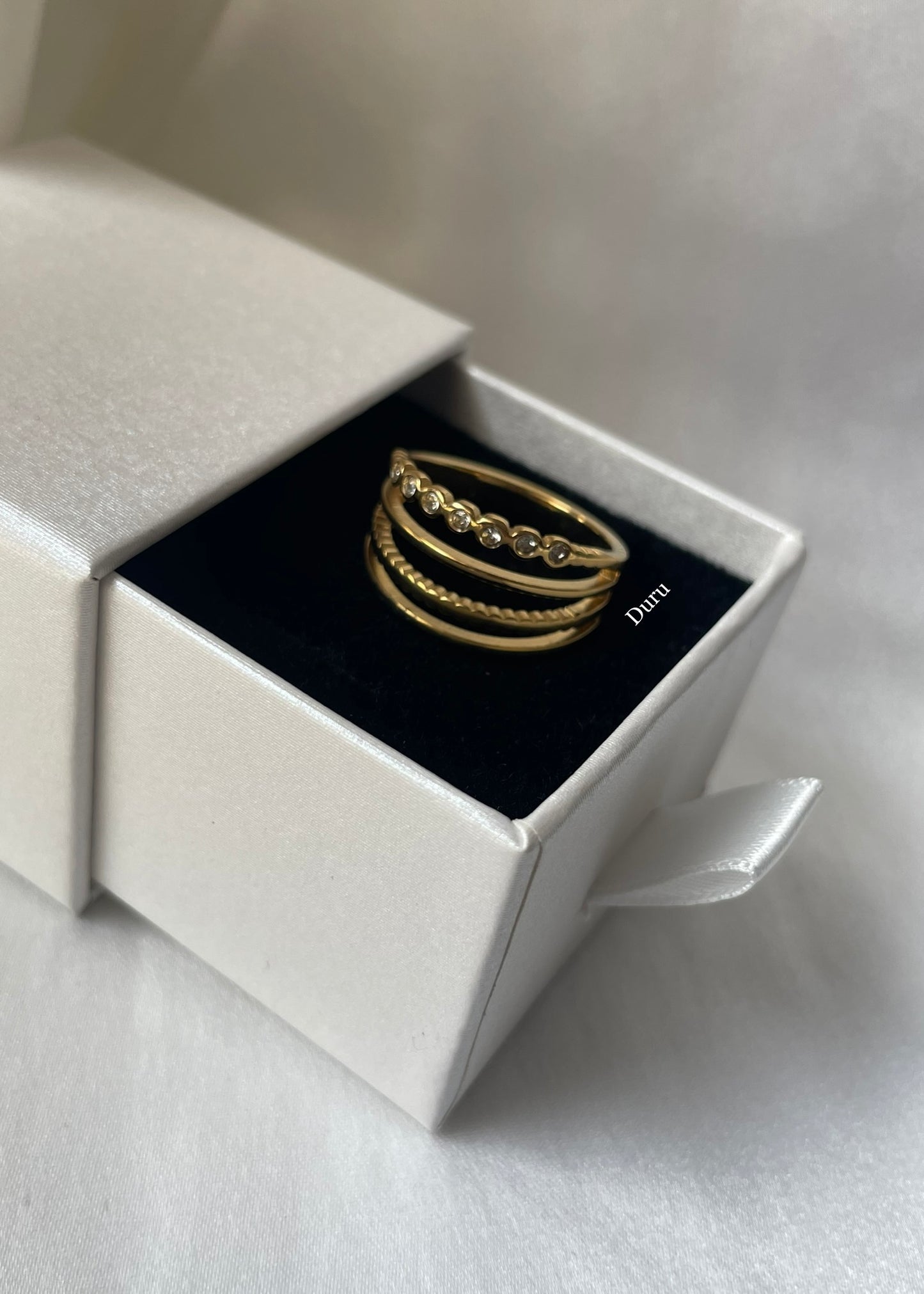Femmi ring