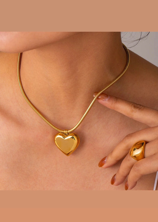 Chunky heart necklace