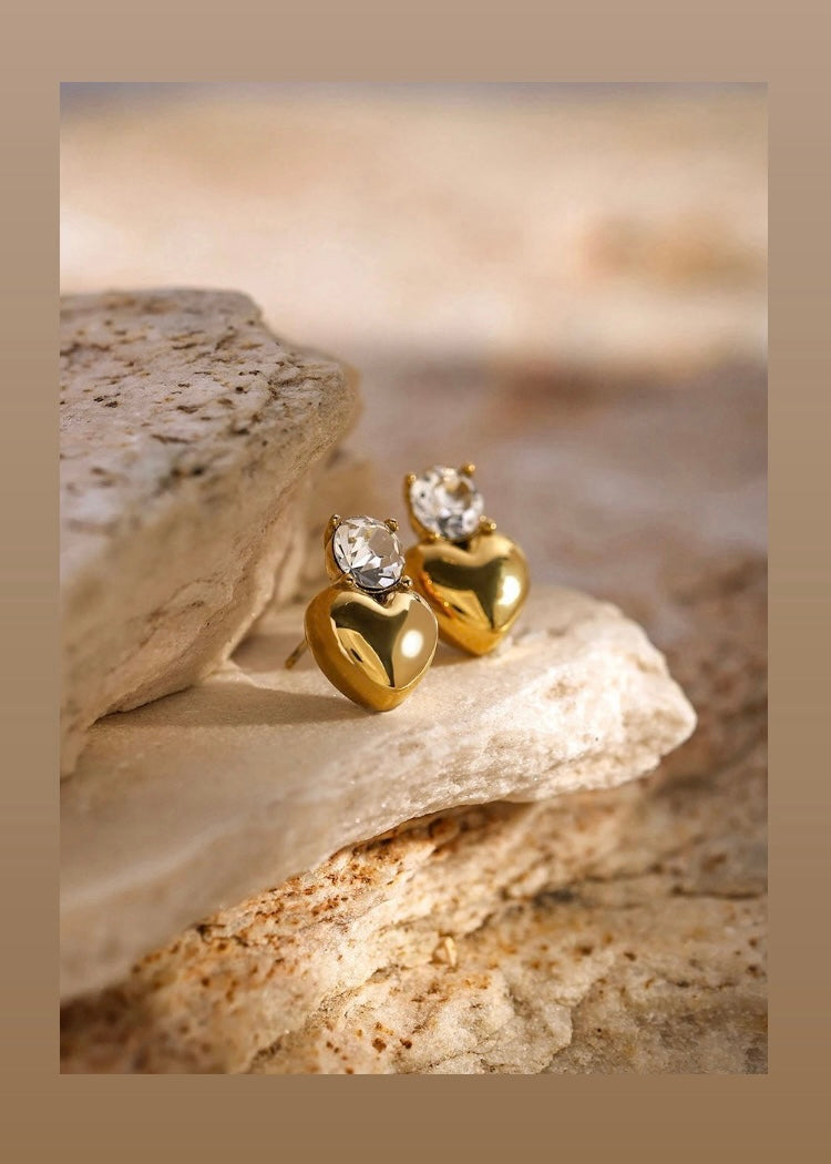 Solitaire love earrings