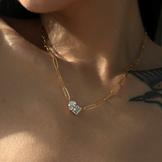 Lustre necklace